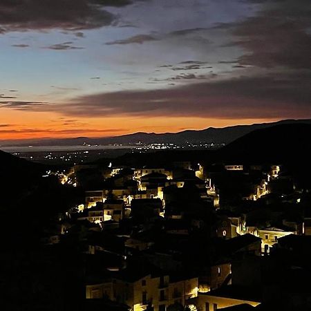 B&B Dhafna Civita Esterno foto