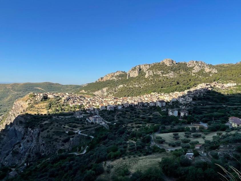 B&B Dhafna Civita Esterno foto