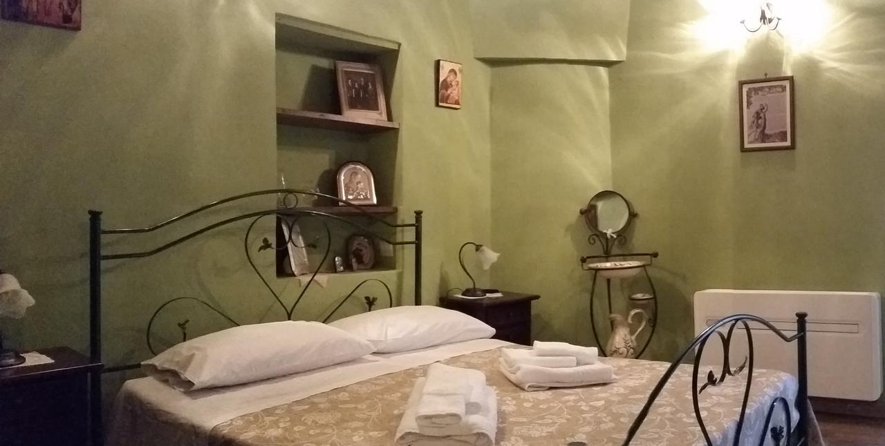 B&B Dhafna Civita Esterno foto