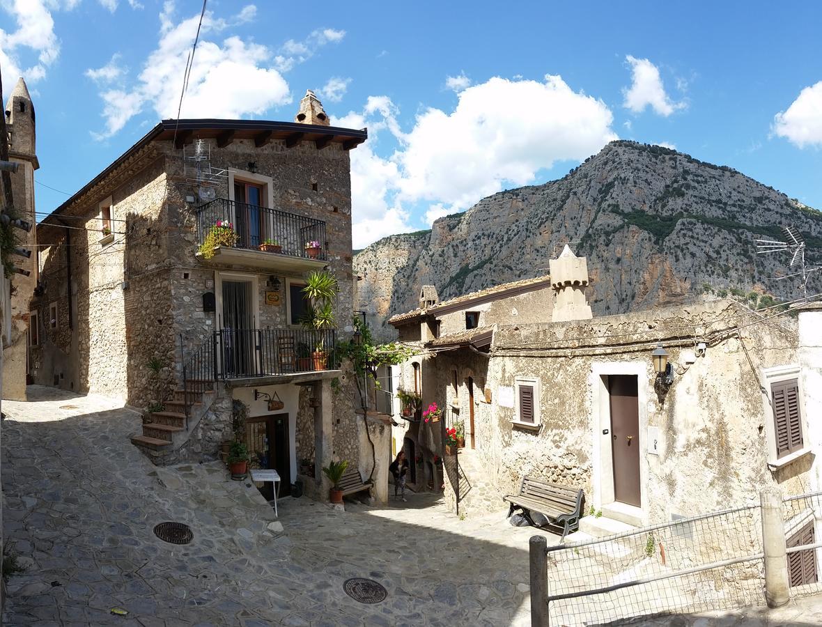 B&B Dhafna Civita Esterno foto