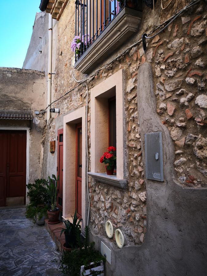 B&B Dhafna Civita Esterno foto