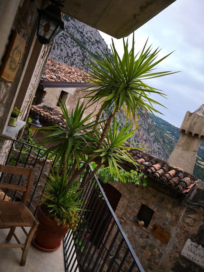 B&B Dhafna Civita Esterno foto