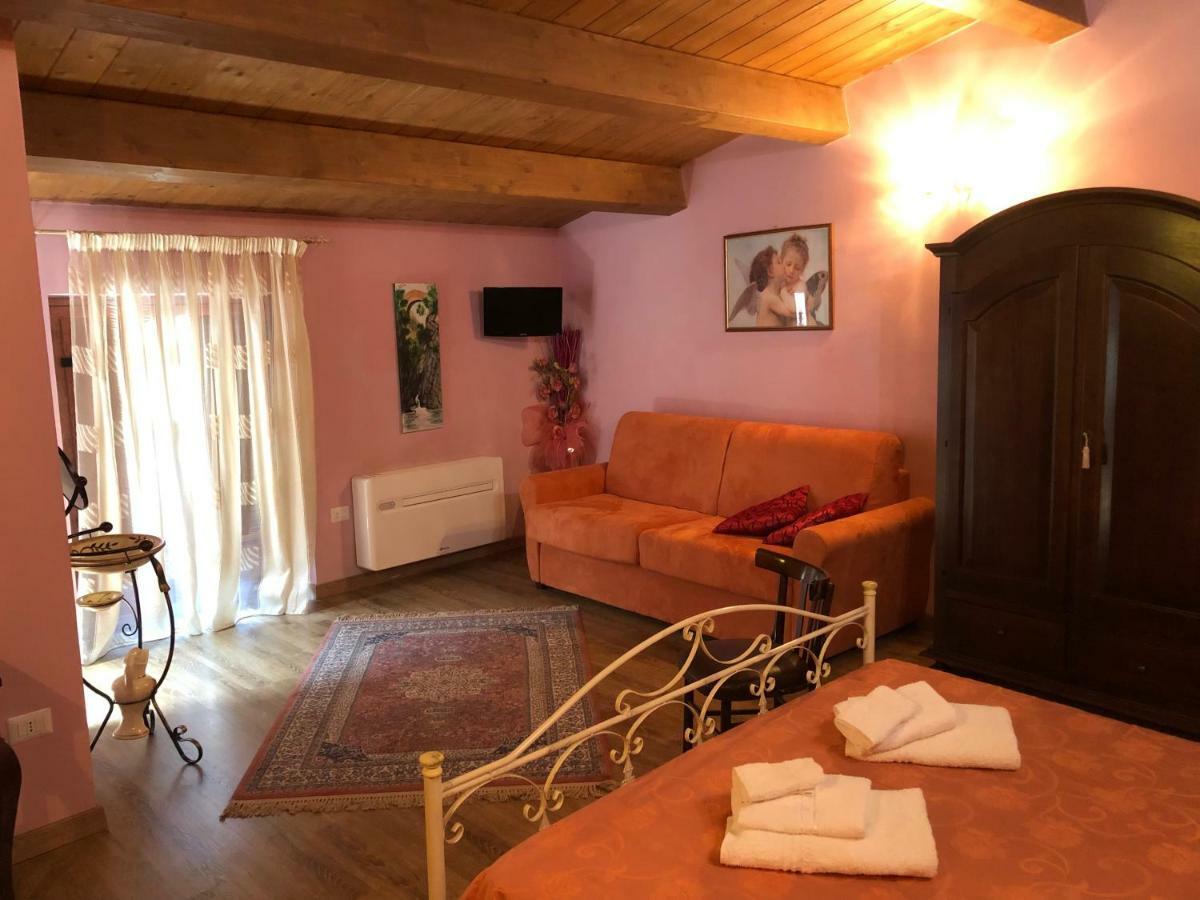 B&B Dhafna Civita Esterno foto